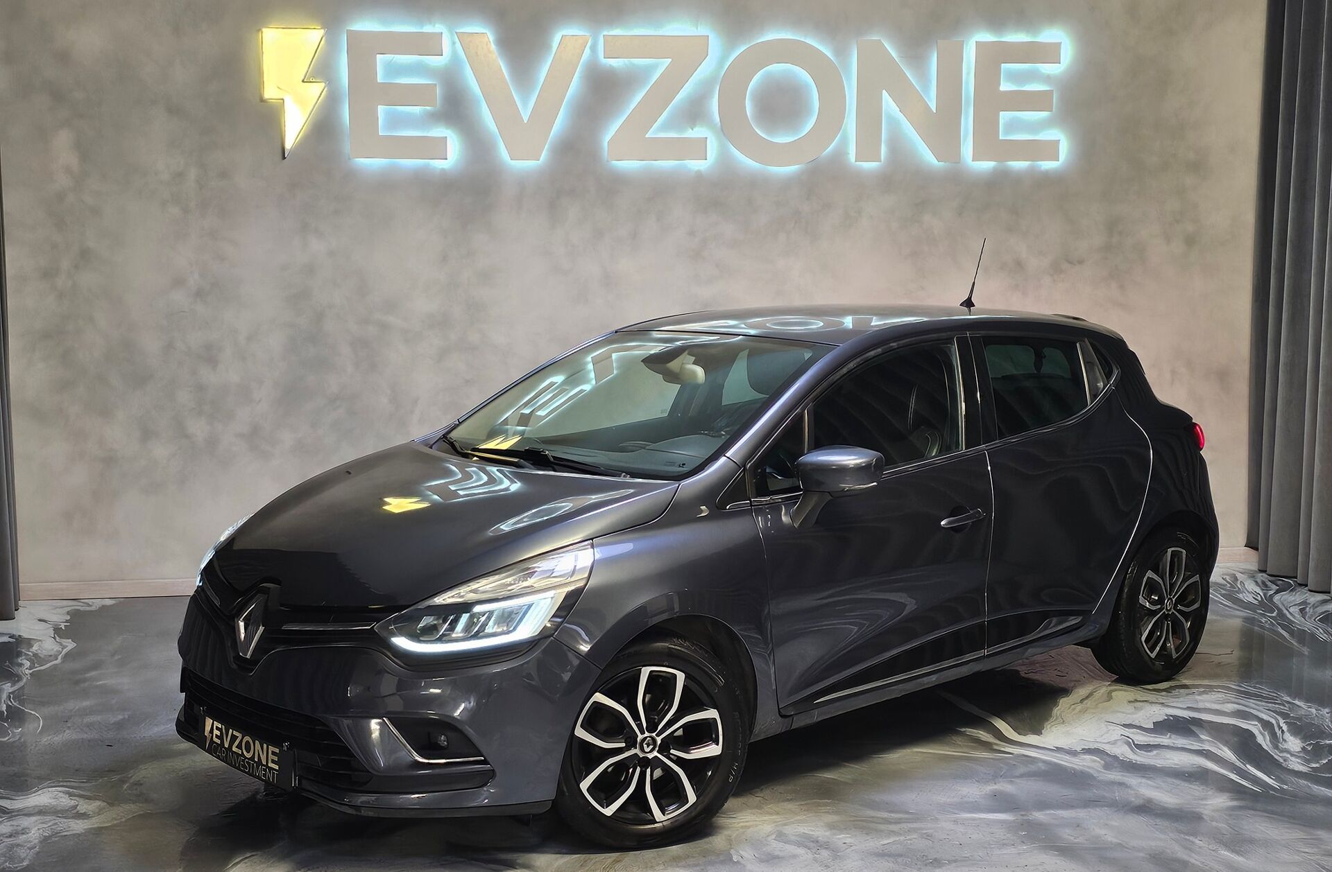 RENAULT Clio 0.9 TCe Limited