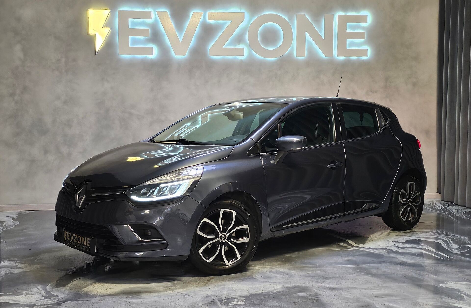 RENAULT Clio 0.9 TCe Limited