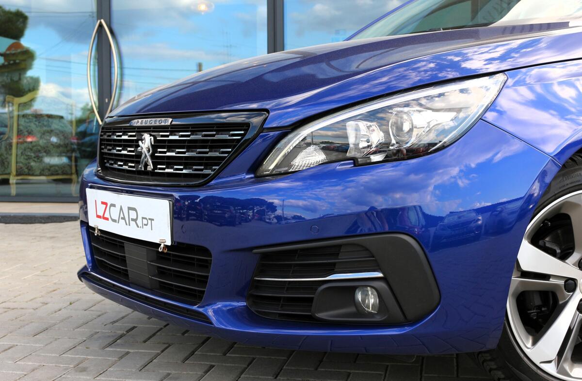 PEUGEOT 308 1.2 PureTech Allure