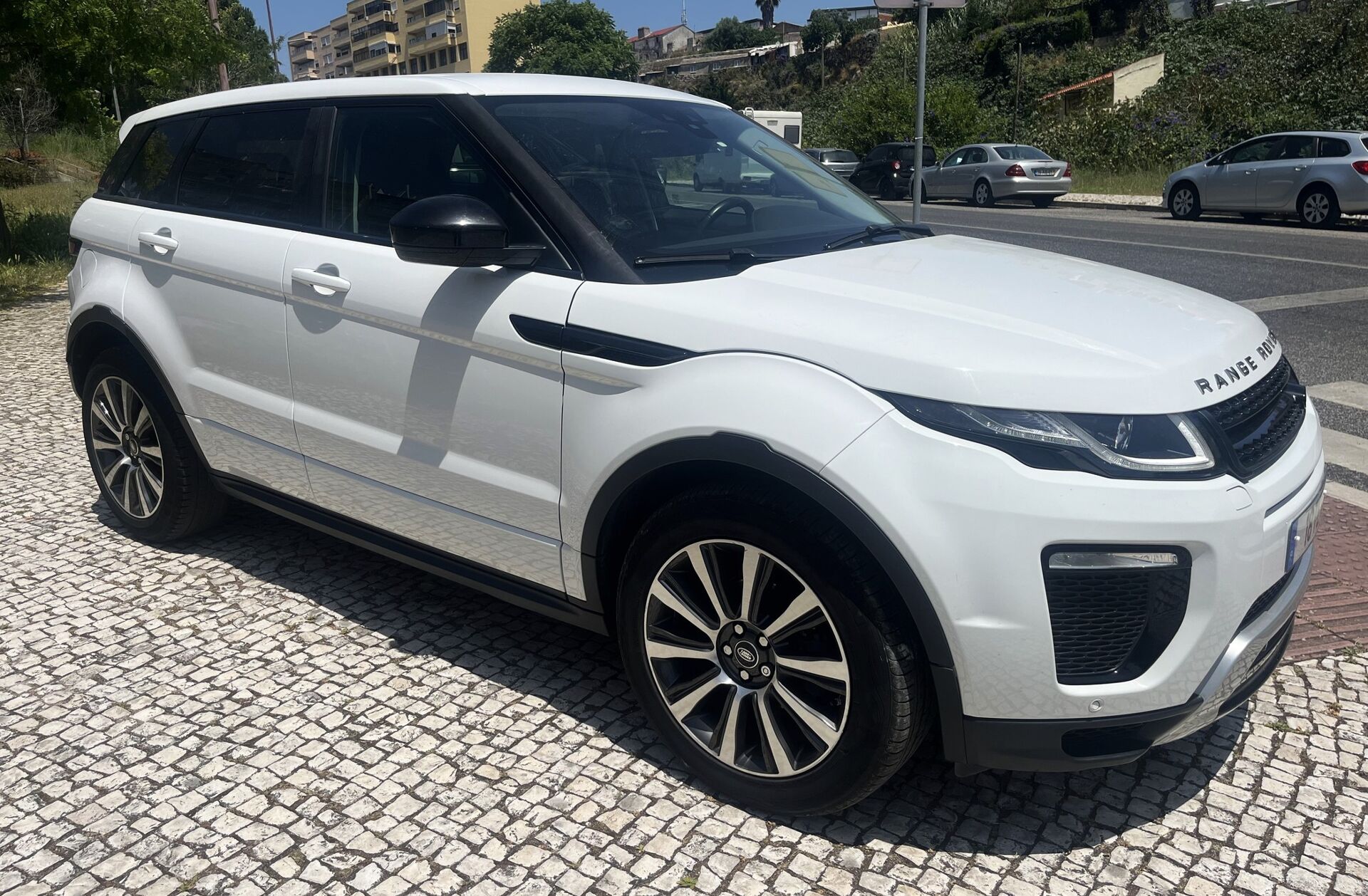 LAND ROVER Range Rover 2.2 eD4 Dynamic