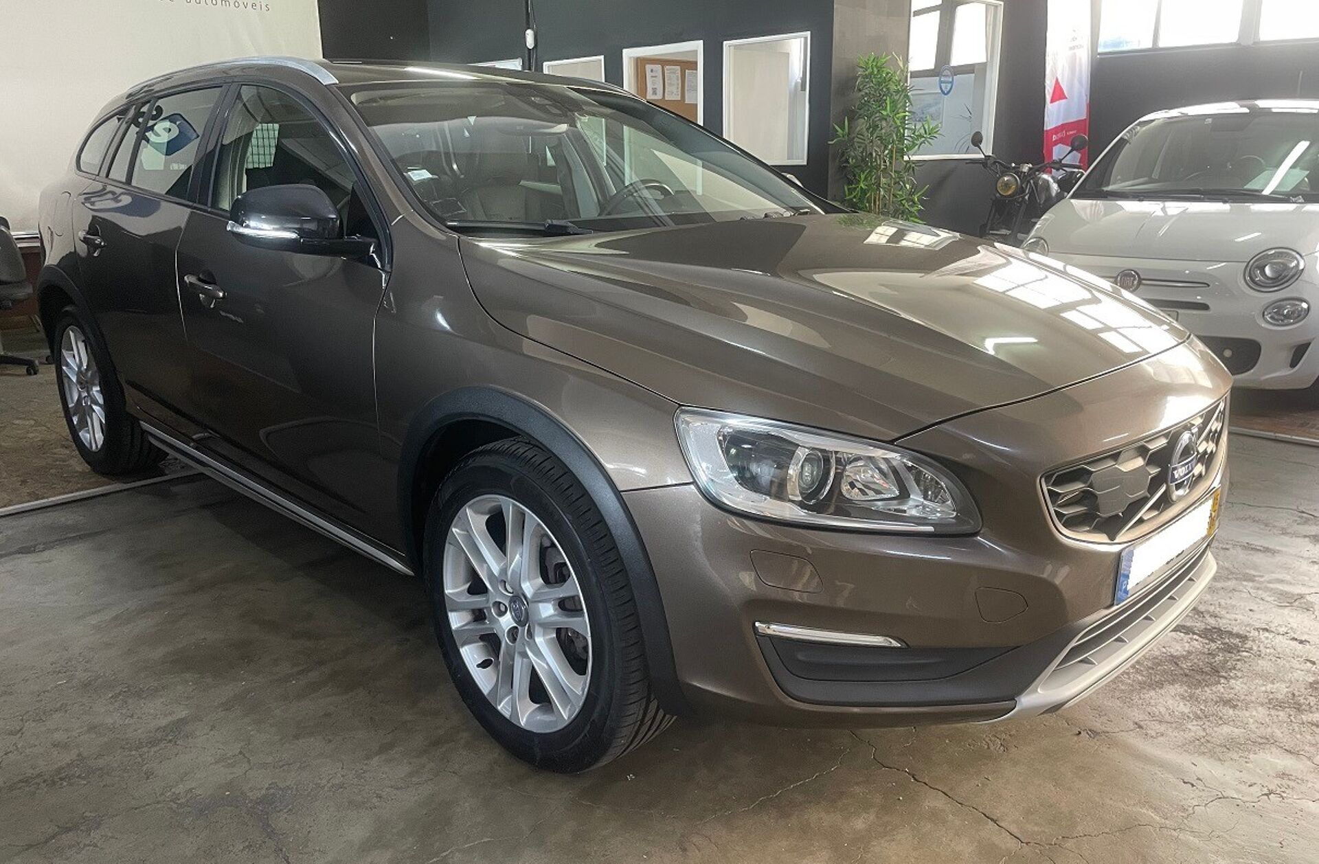 VOLVO V60 2.0 D3 Momentum Geartronic