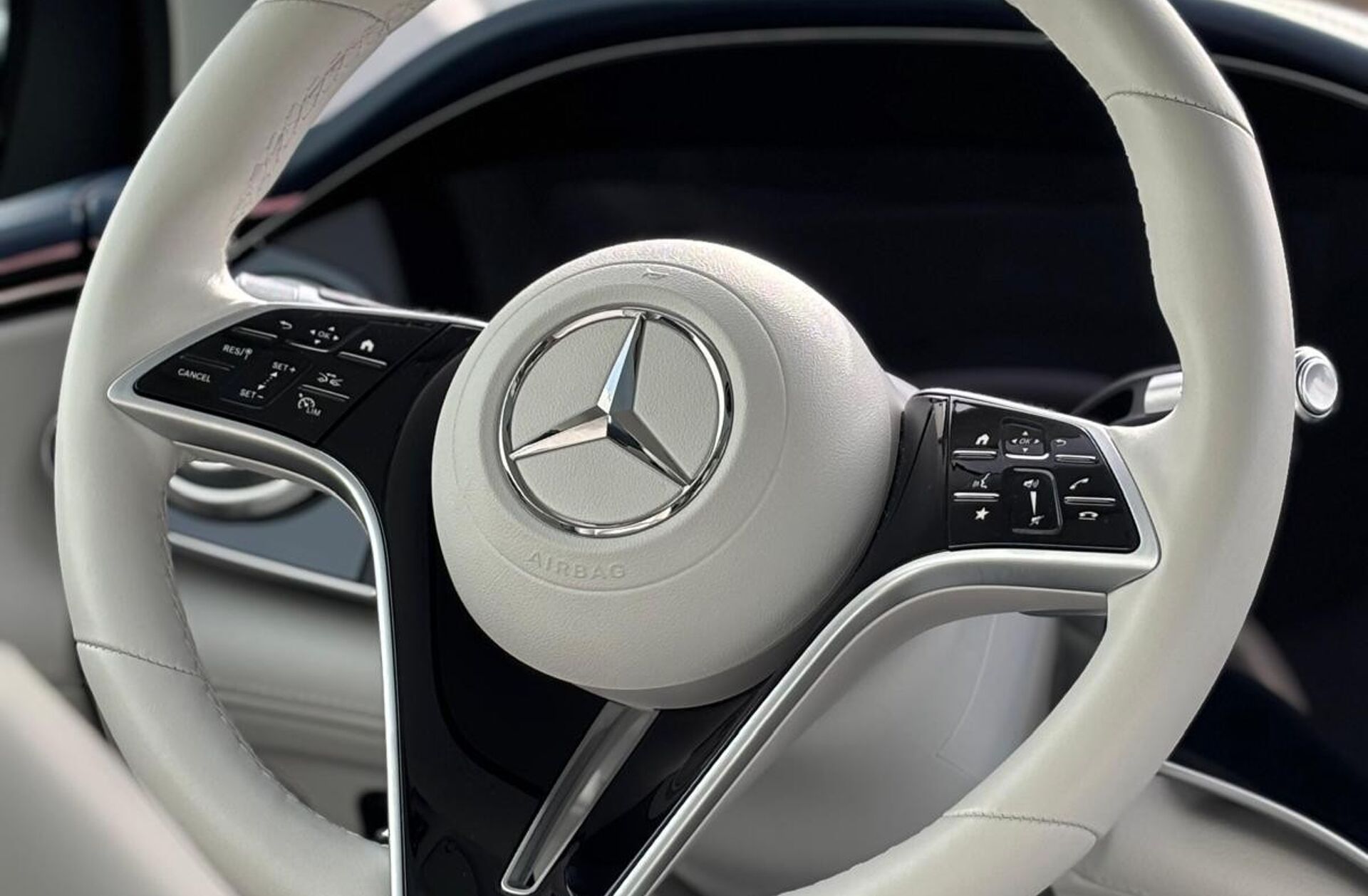 MERCEDES EQS 450 + Edition