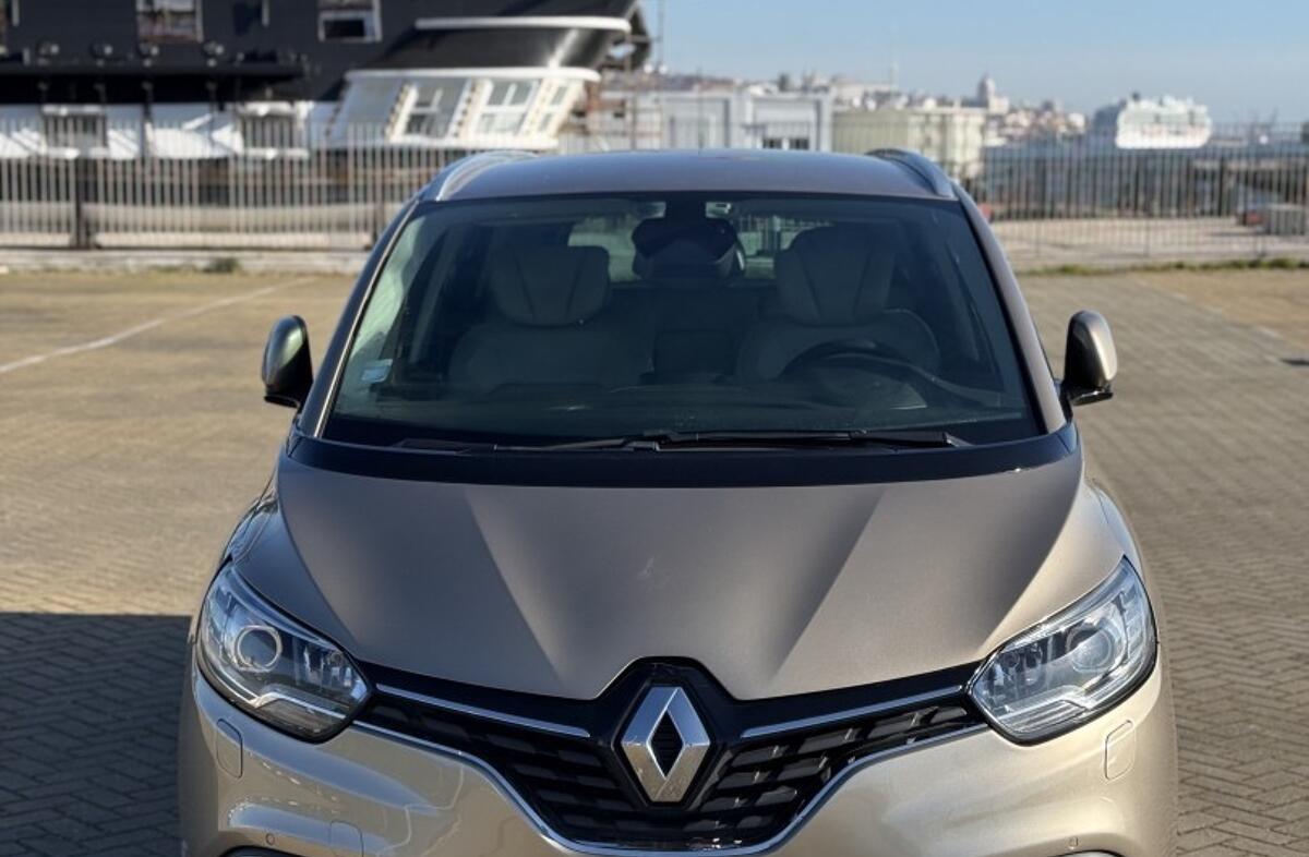 RENAULT Scénic 1.7 Blue dCi Bose Edition EDC