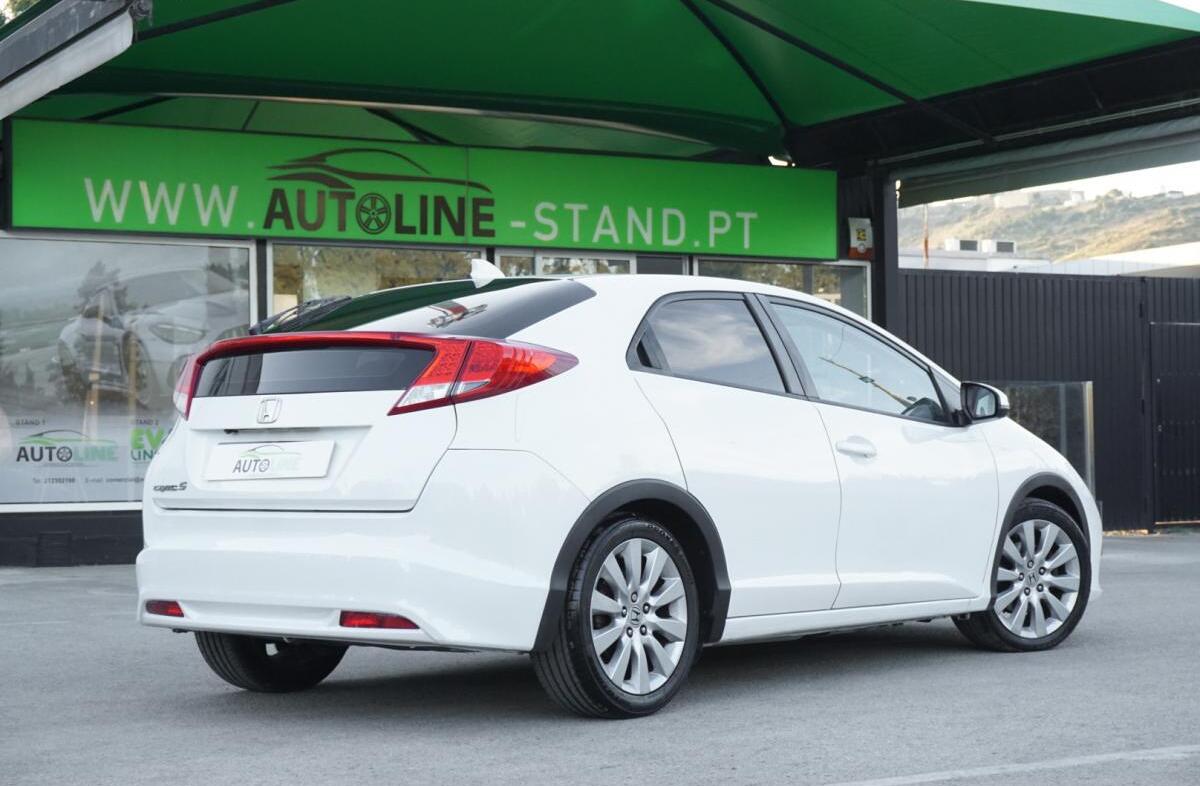 HONDA Civic 2.2 i-DTEC Sport