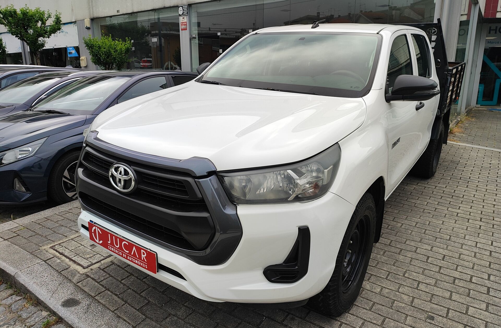 TOYOTA Hilux 2.4 D-4D 4WD CD CM