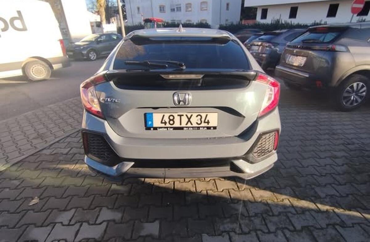 HONDA Civic 1.0 i-VTEC Executive Premium