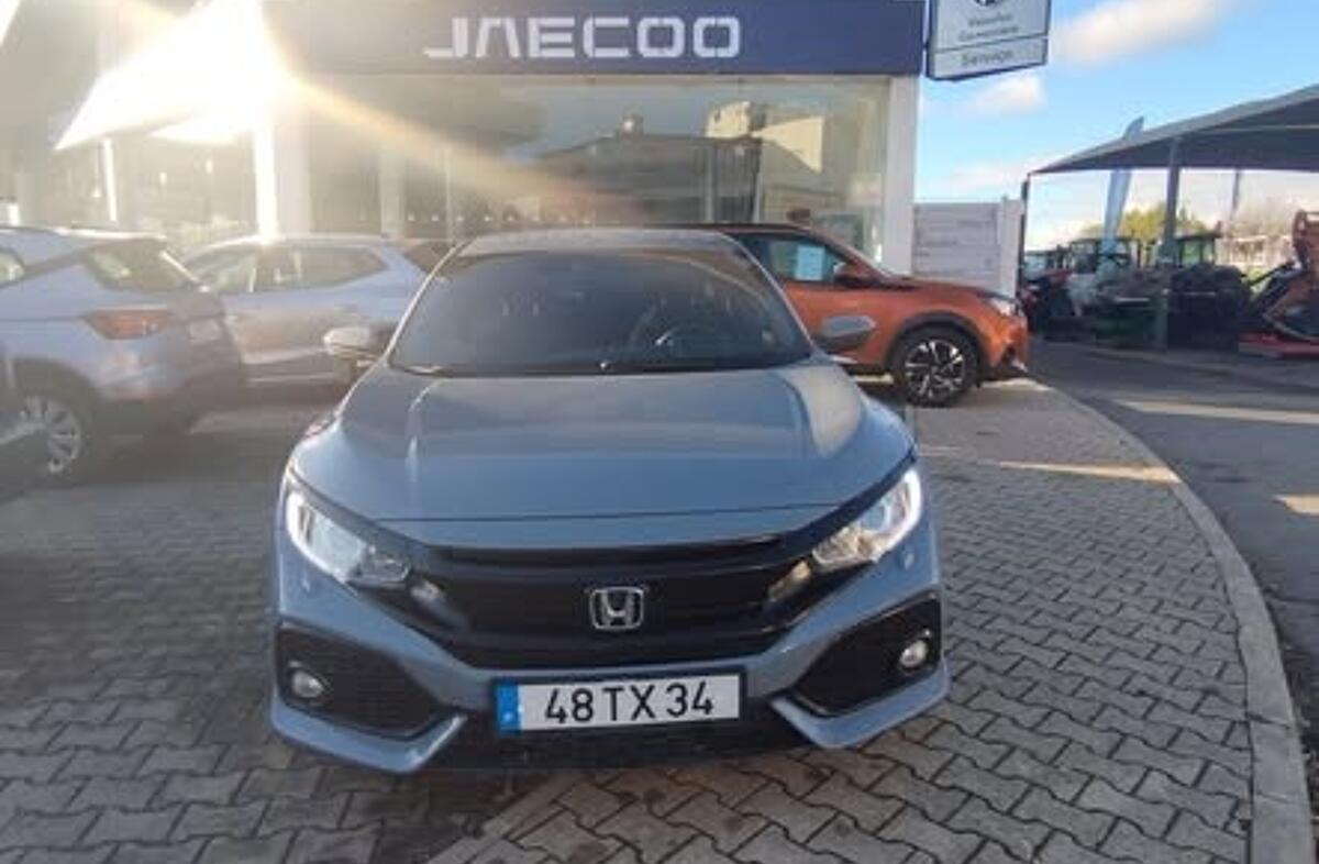 HONDA Civic 1.0 i-VTEC Executive Premium
