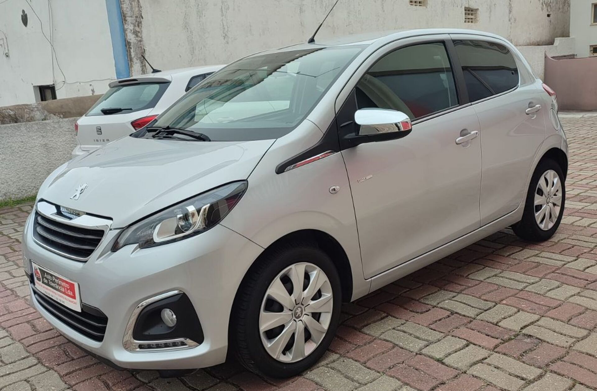 PEUGEOT 108 1.0 VTi Style