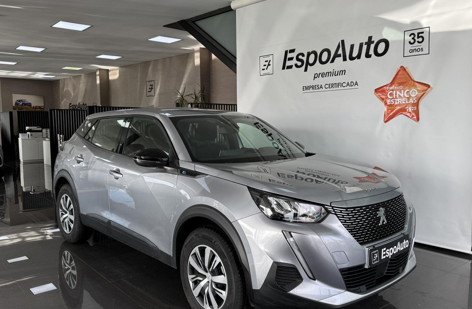 PEUGEOT 2008 e- 50 kWh GT