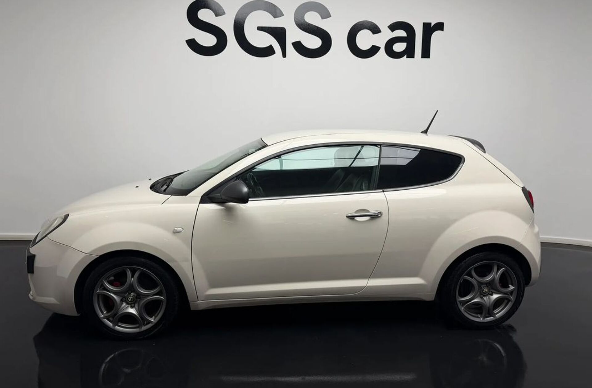 ALFA ROMEO MiTo 1.3 JTD Distinctive 5KQ