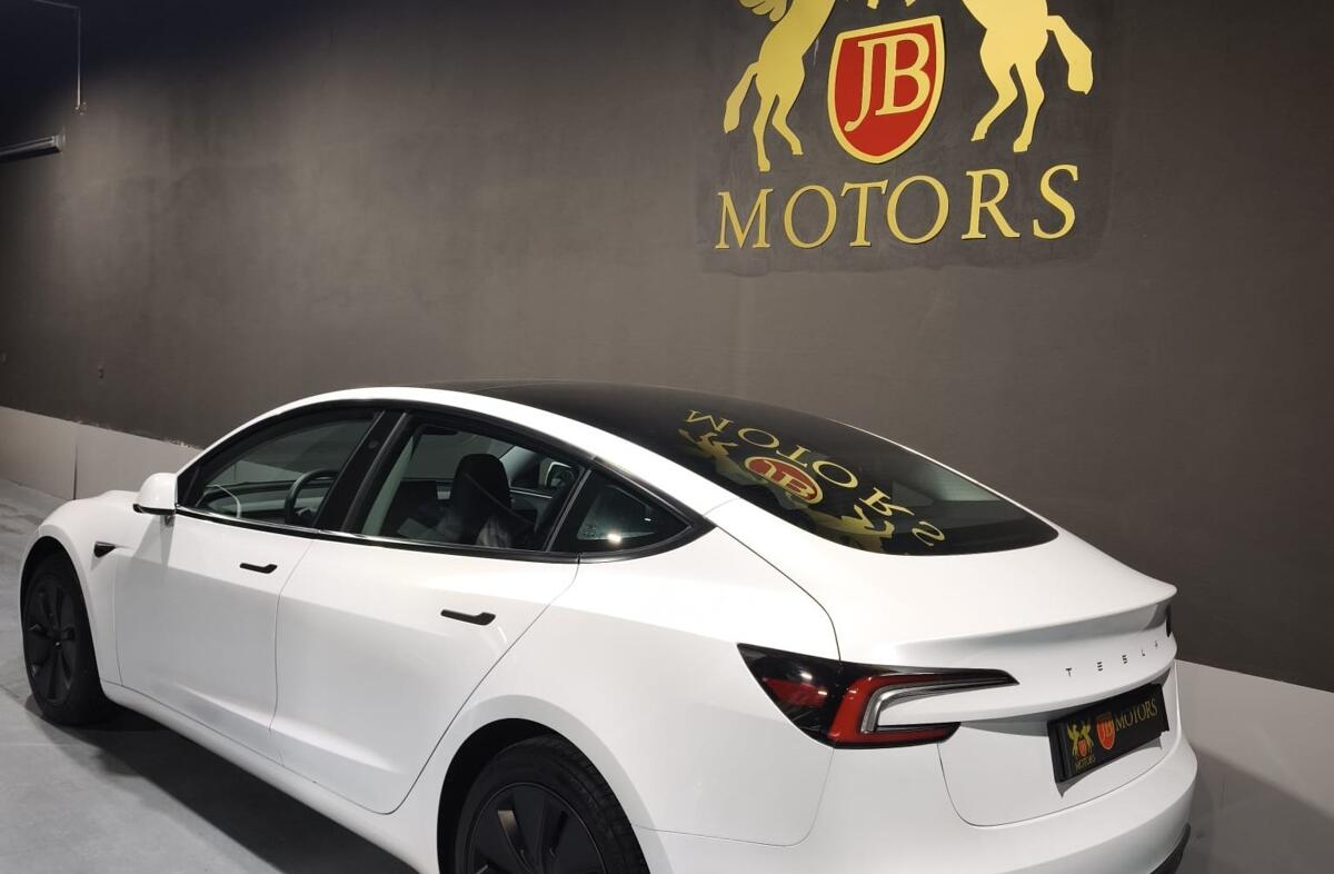 TESLA Model 3 Tração Traseira Premium