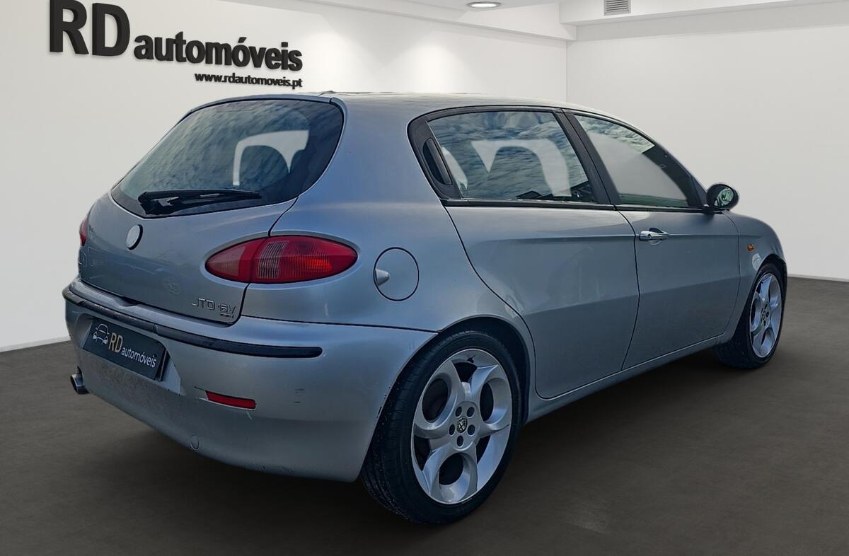 ALFA ROMEO 147 1.9 JTD 16V Distinctive