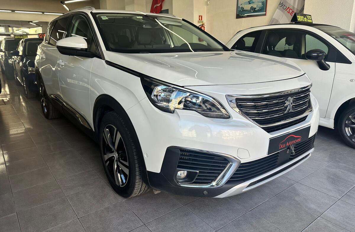 PEUGEOT 5008 1.6 BlueHDi Allure EAT6