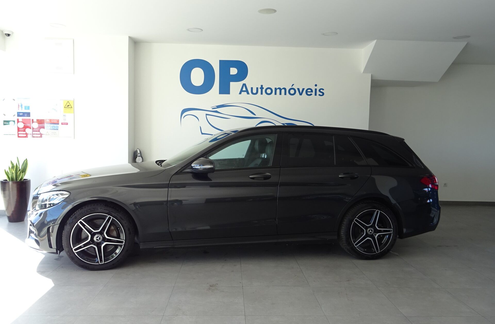 MERCEDES Classe C C 300 de AMG Line