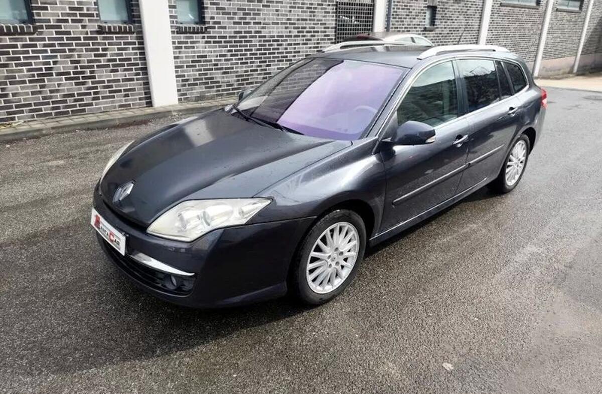 RENAULT Laguna 2.0 dCi Initiale