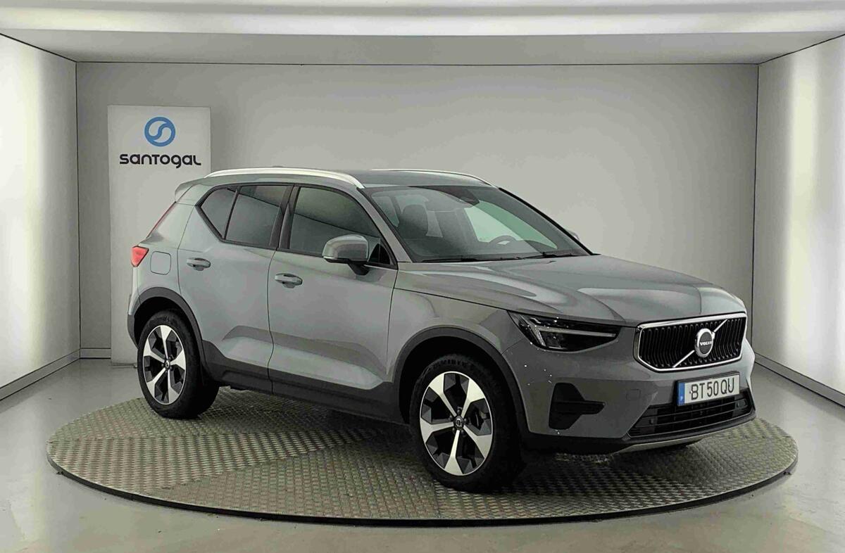 VOLVO XC40 2.0 B3 Core