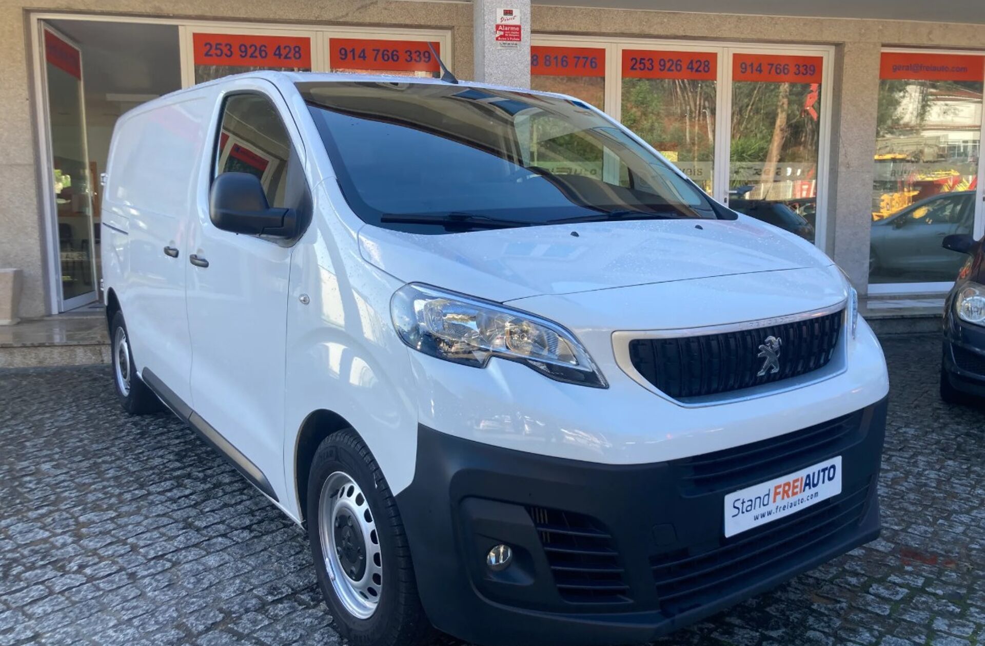 PEUGEOT Expert 2.0 BlueHDi L2H1 Premium Standard