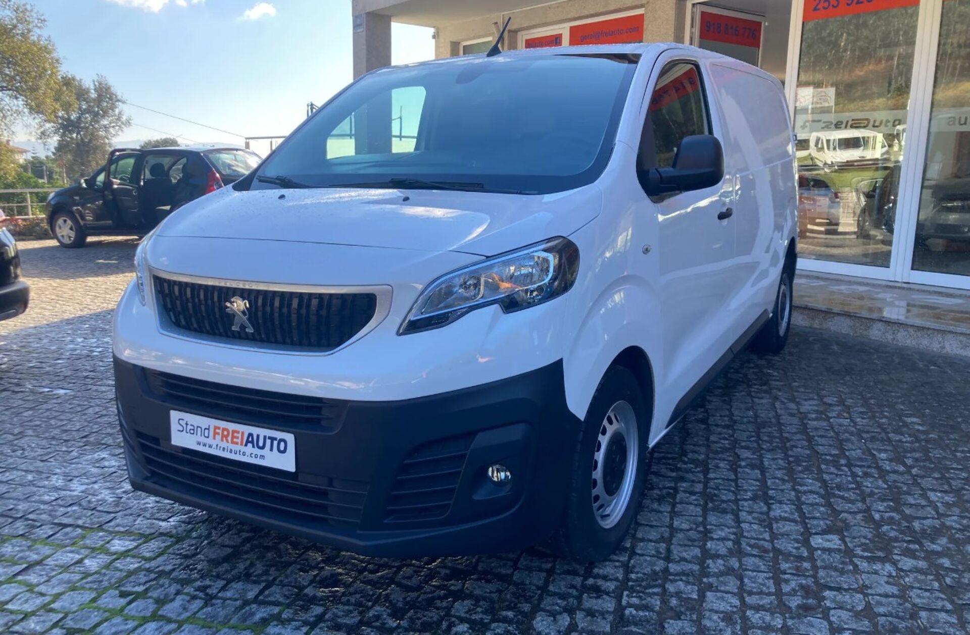 PEUGEOT Expert 2.0 BlueHDi L2H1 Premium Standard