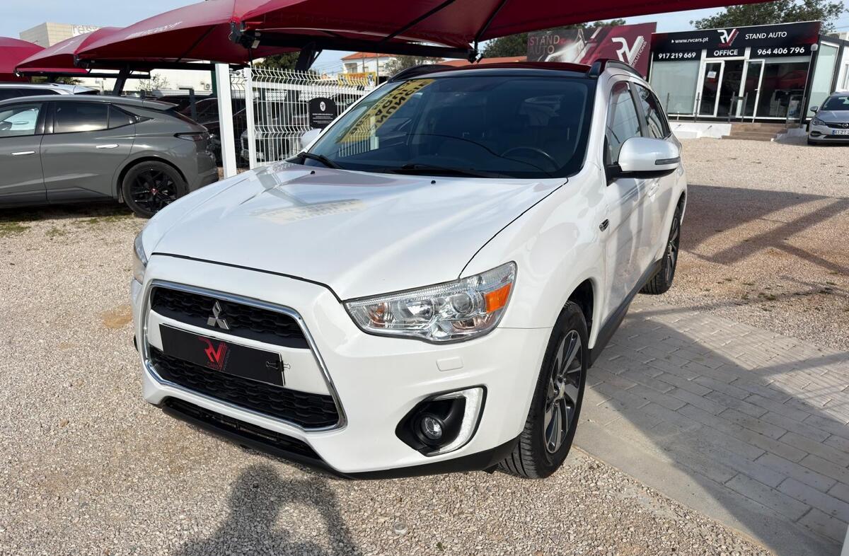 MITSUBISHI Outlander 2.2 DI-D Inst.N.AT 4WD