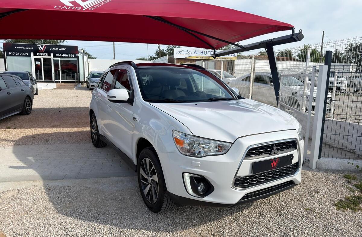 MITSUBISHI Outlander 2.2 DI-D Inst.N.AT 4WD