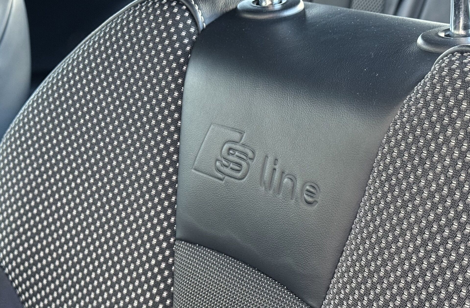 AUDI A3 1.6 TDi S-line