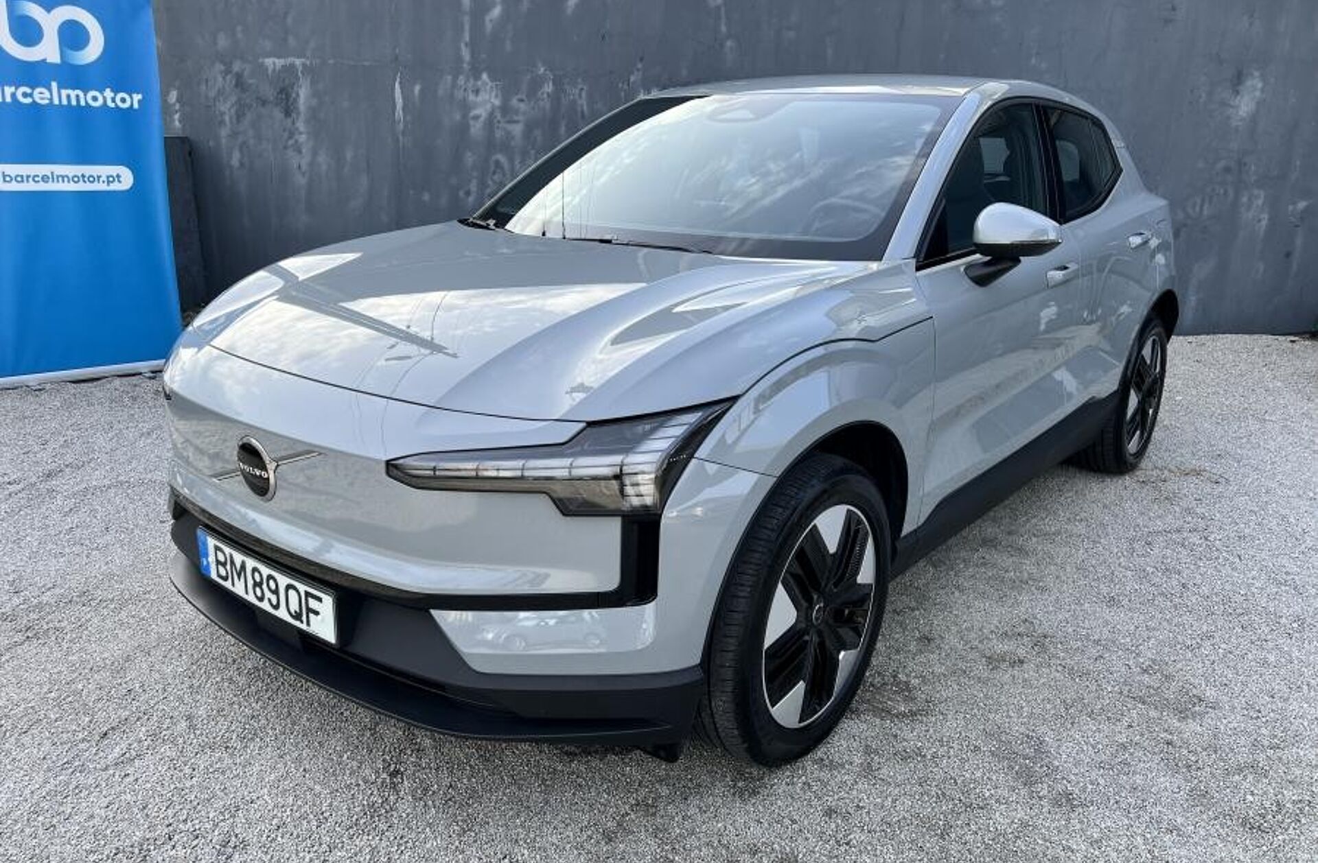 VOLVO EX30 69 kWh Single Motor Extended Range Core