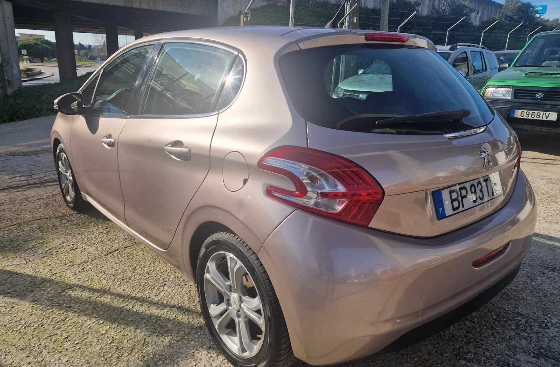 PEUGEOT 208 1.2 VTi Allure