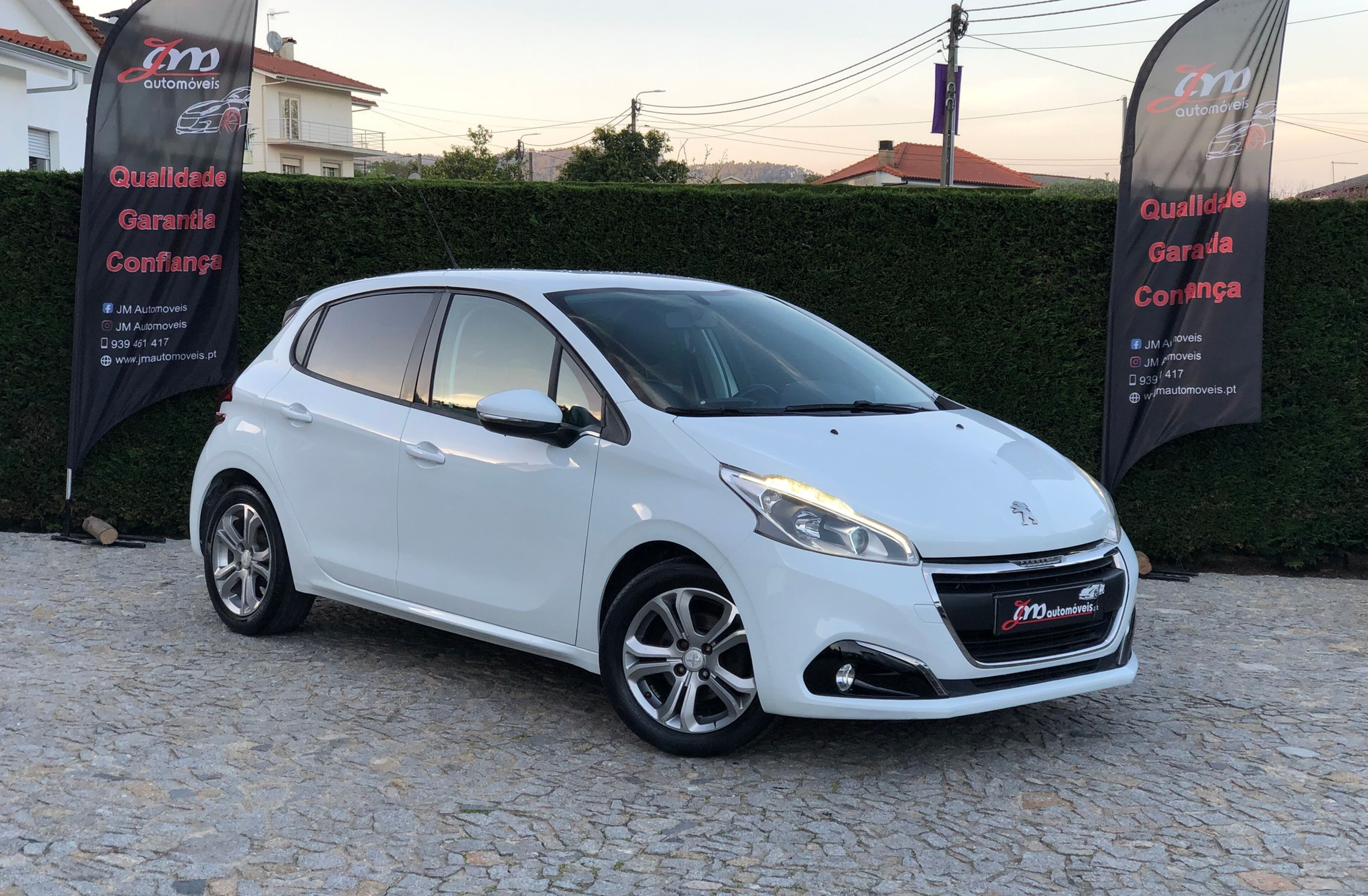 PEUGEOT 208 1.6 BlueHDi Active