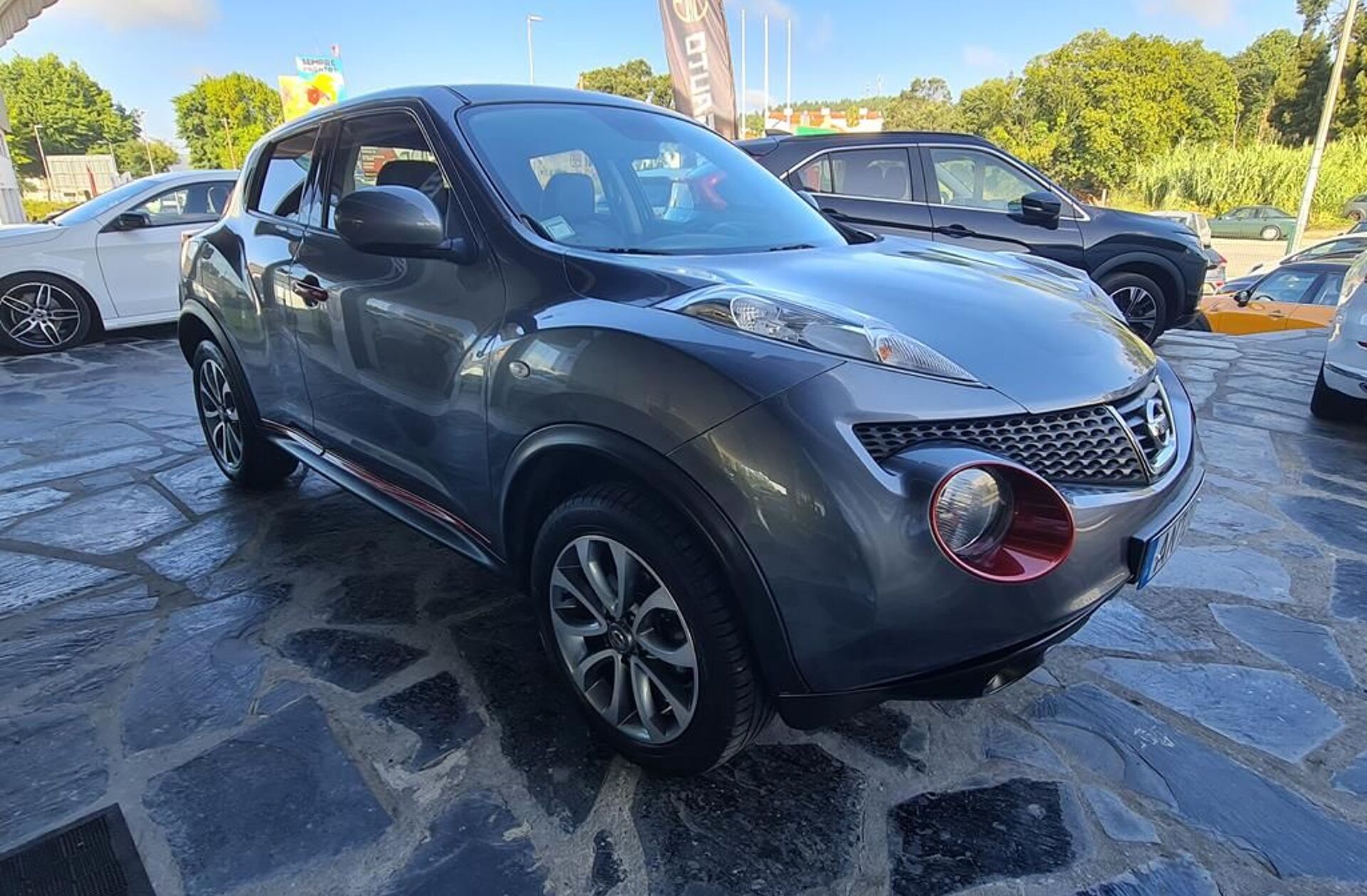 NISSAN Juke 1.5 DCi Tekna Premium Ext. Red
