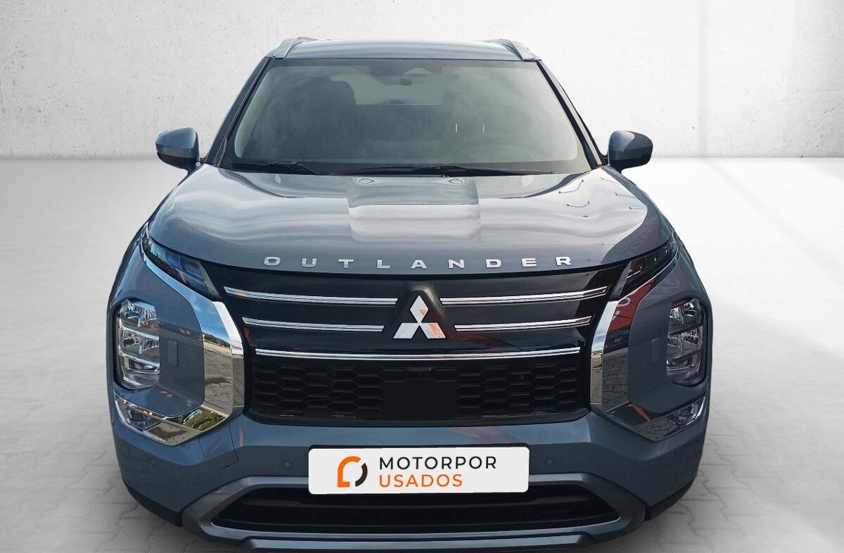 MITSUBISHI Outlander 2.4 PHEV Instyle