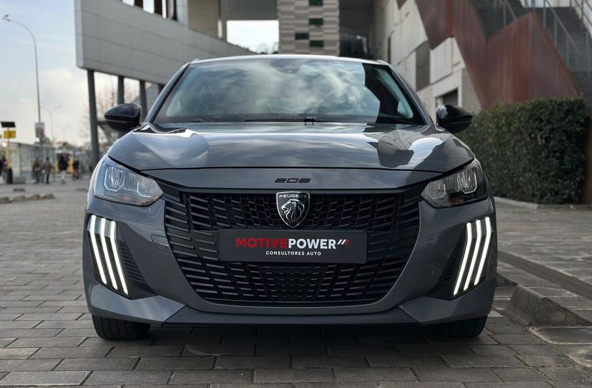 PEUGEOT 208 1.2 PureTech Active