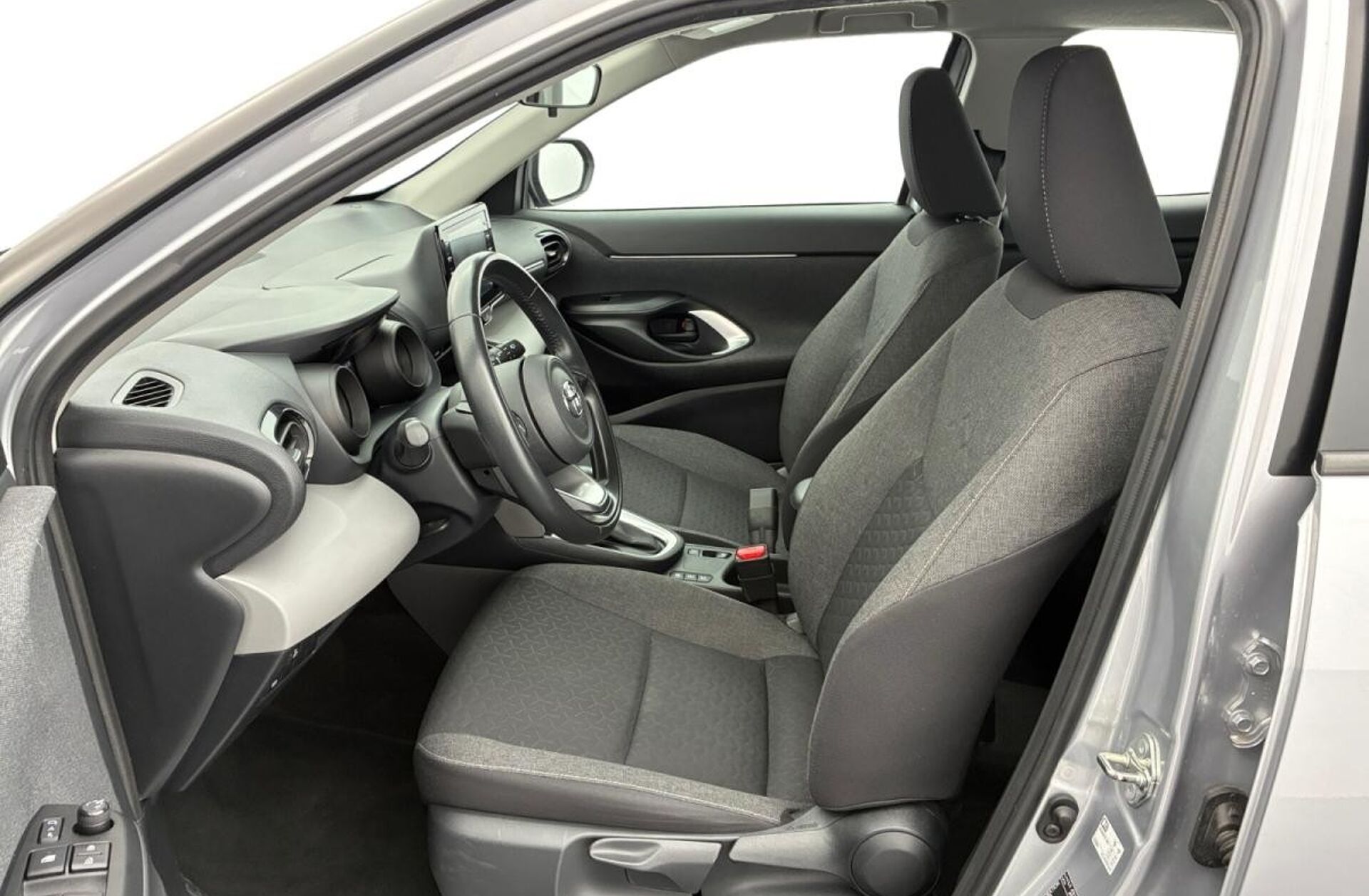 TOYOTA Yaris Cross 1.5 HDF Luxury