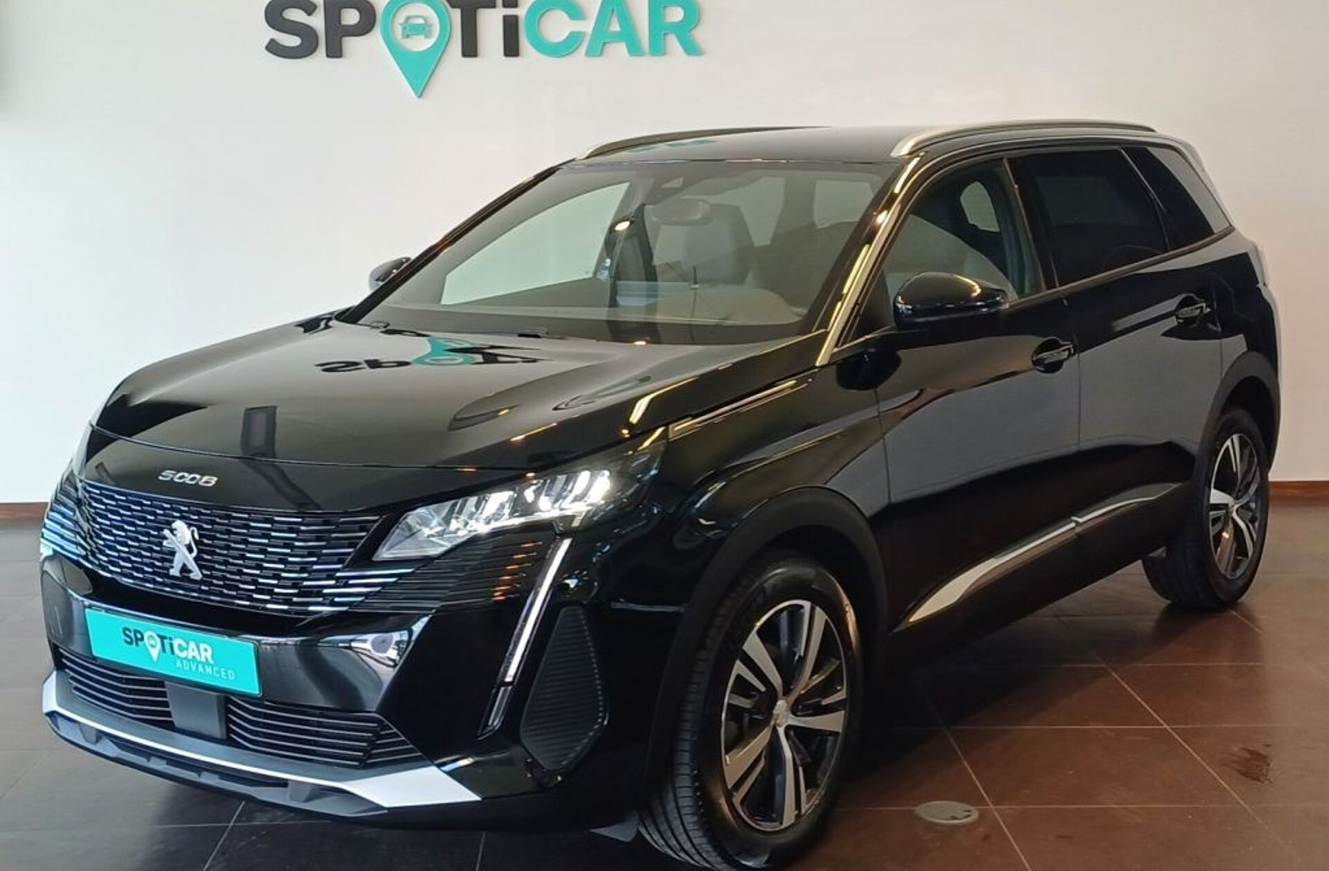 PEUGEOT 5008 1.2 PureTech Allure Pack EAT8