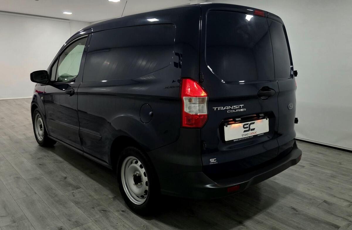 FORD Transit Connect 1.0 EcoBoost Titanium