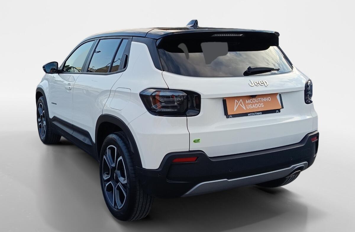 JEEP Avenger 1.2 e-Hybrid Summit DCT