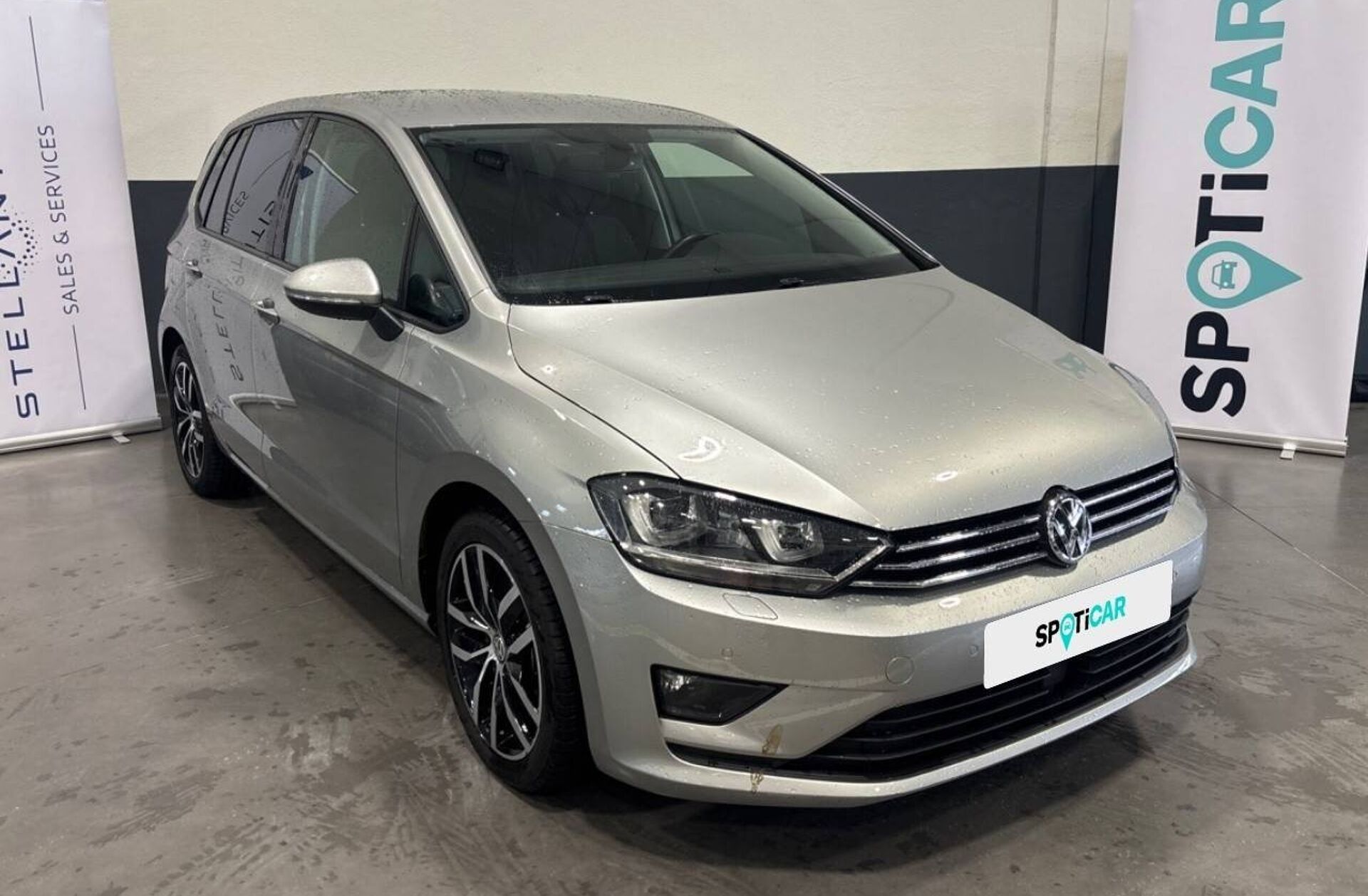 VOLKSWAGEN Golf 1.6 TDi Highline DSG