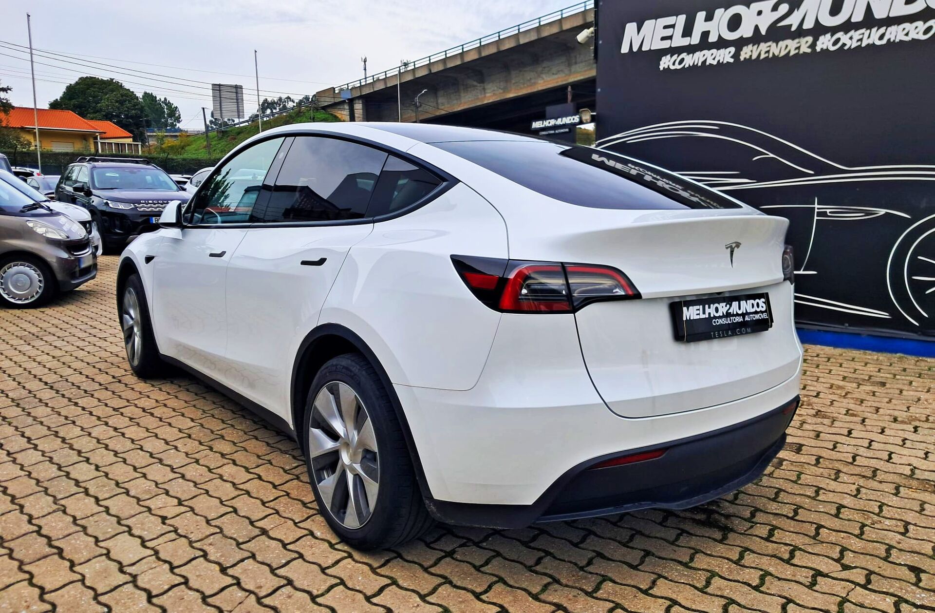 TESLA Model Y Tração Traseira