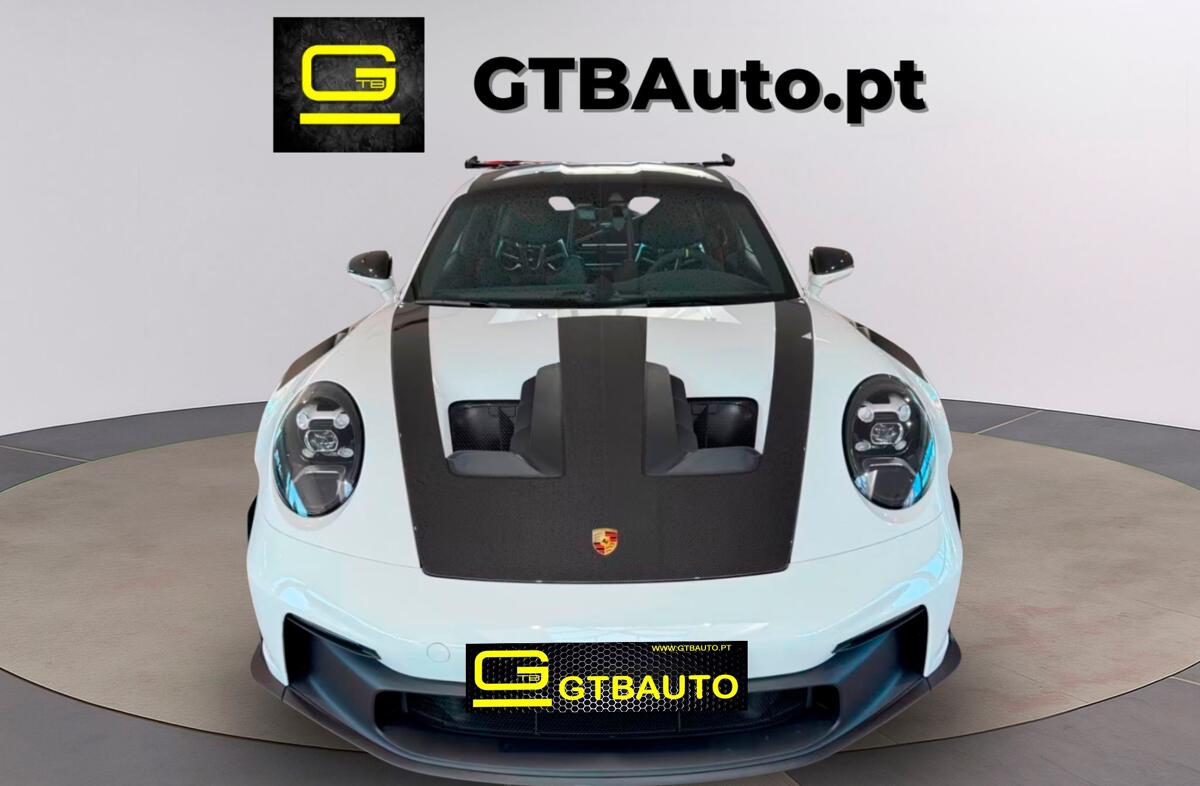 PORSCHE 911 GT3 RS