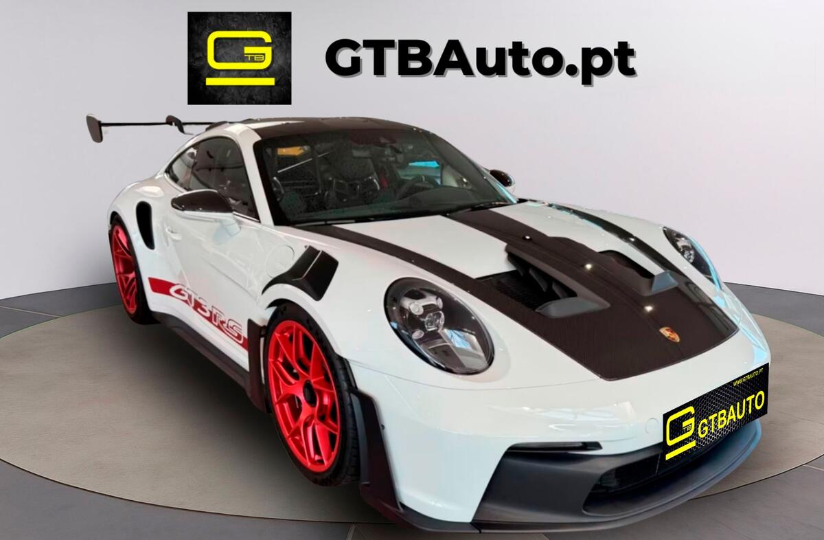 PORSCHE 911 GT3 RS
