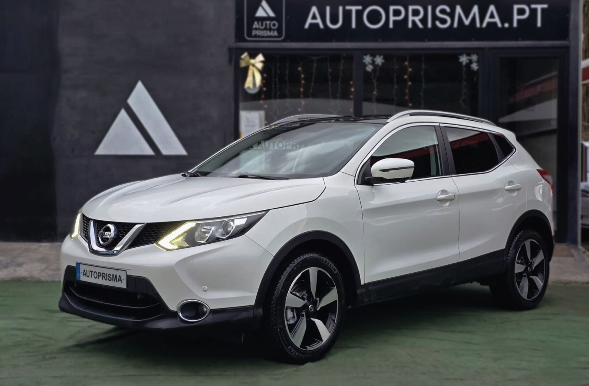 NISSAN Qashqai 1.5 dCi N-Connecta