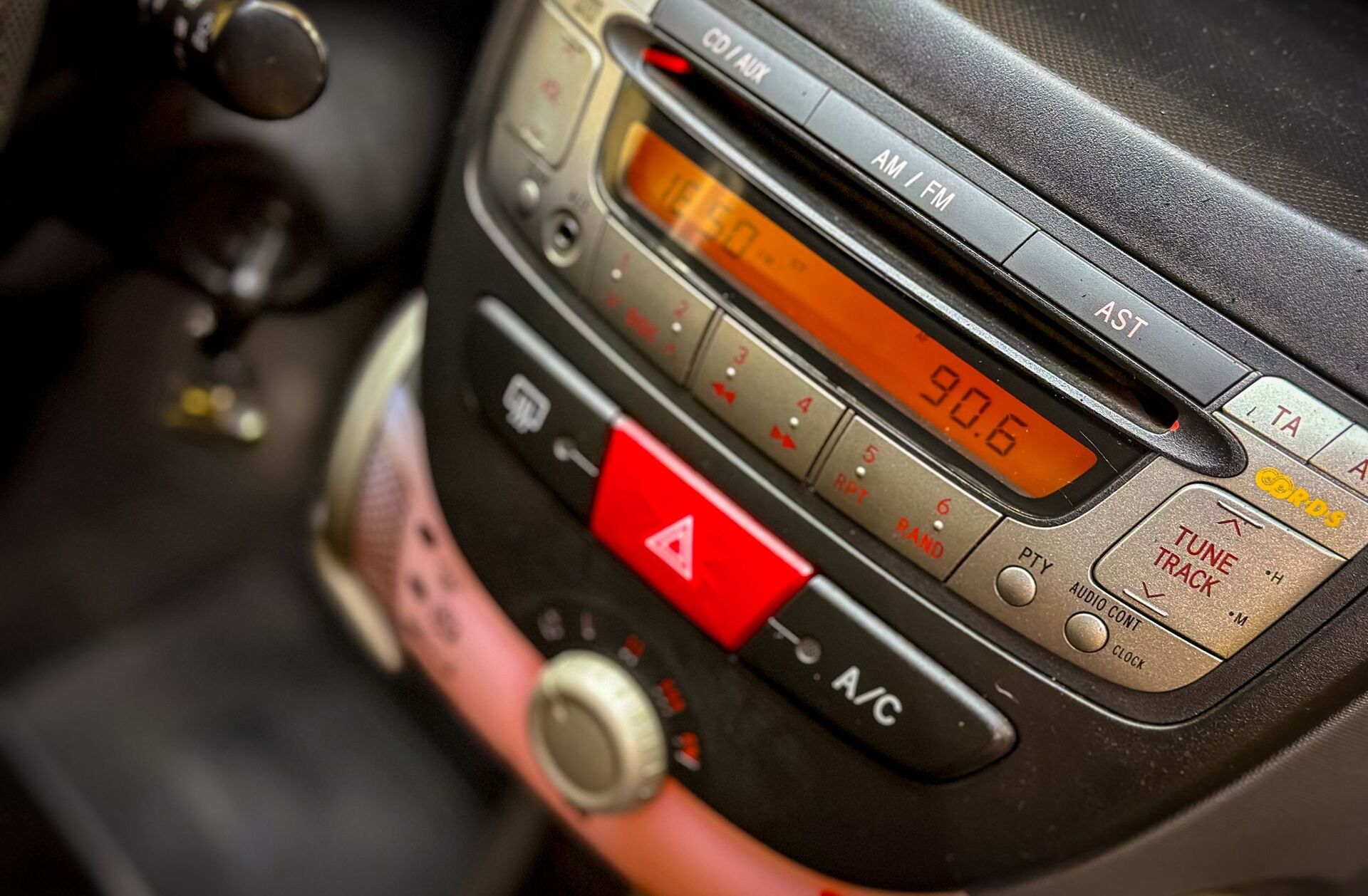 PEUGEOT 107 1.0 Black&Silver