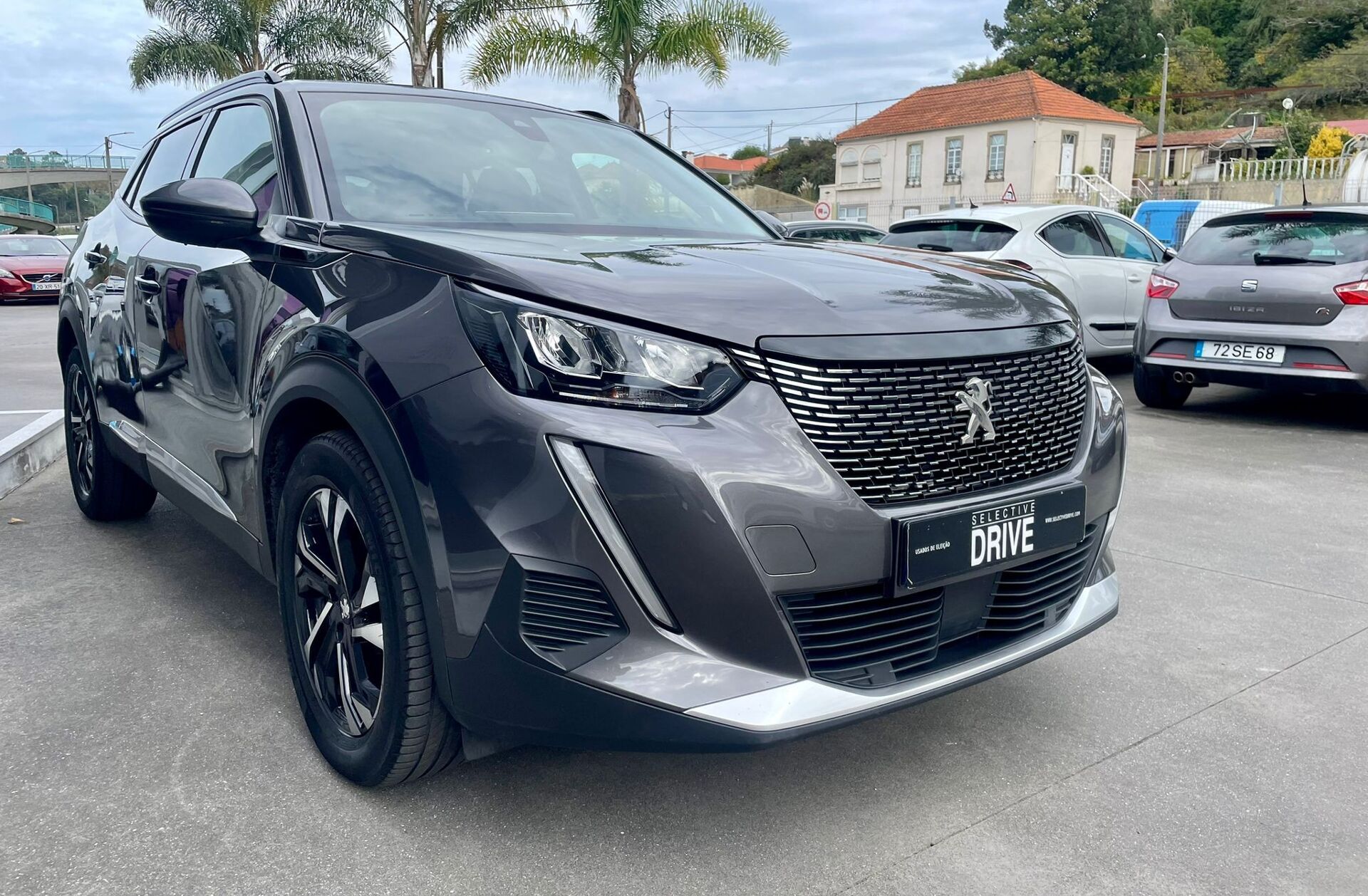 PEUGEOT 2008 1.2 PureTech Allure