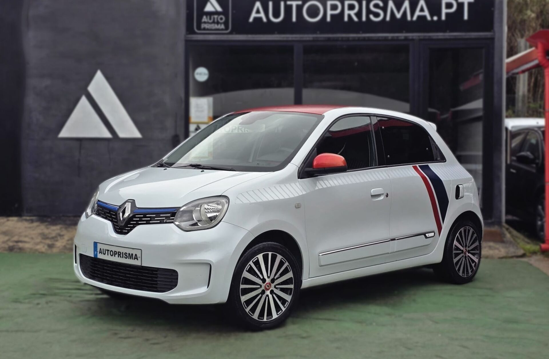 RENAULT Twingo 0.9 TCe Le Coq Sportif EDC