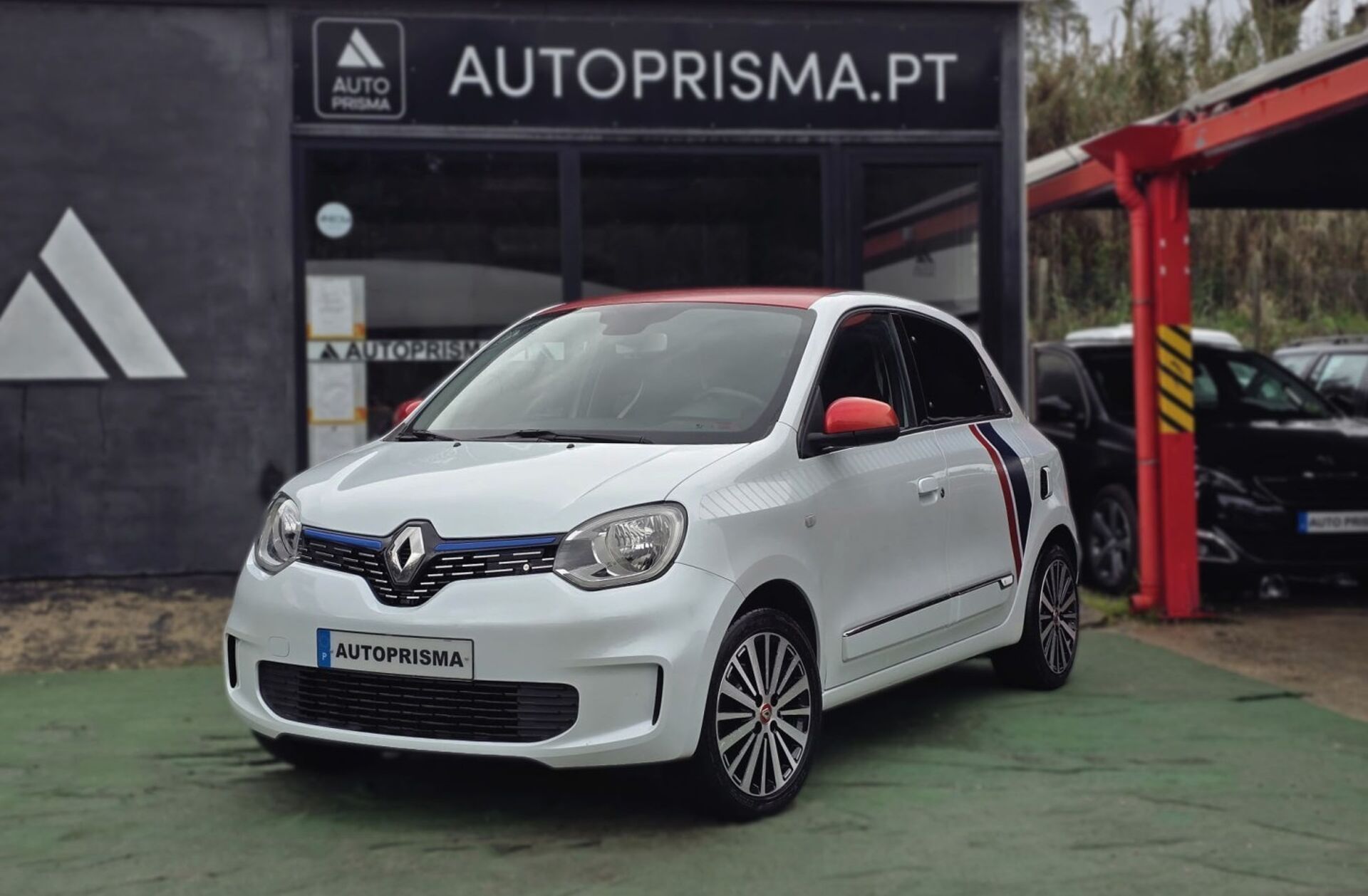 RENAULT Twingo 0.9 TCe Le Coq Sportif EDC