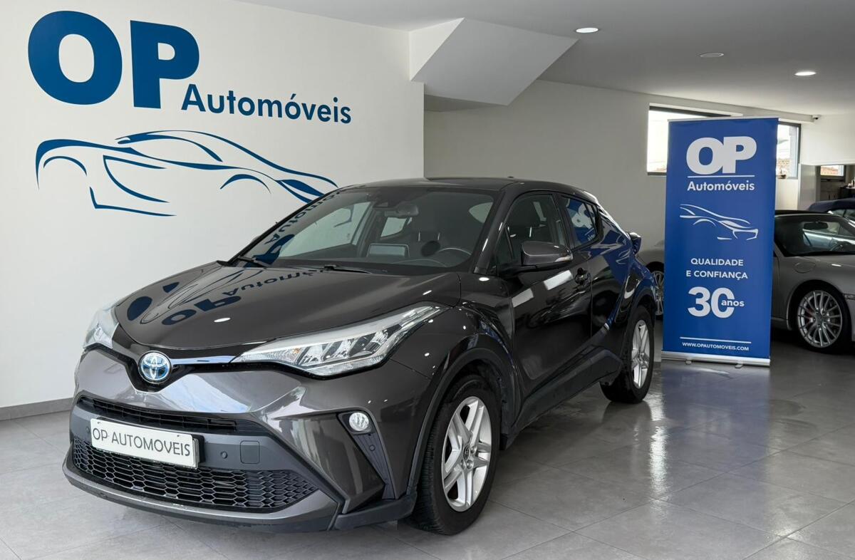 TOYOTA C-HR 2.0 Hybrid Exclusive