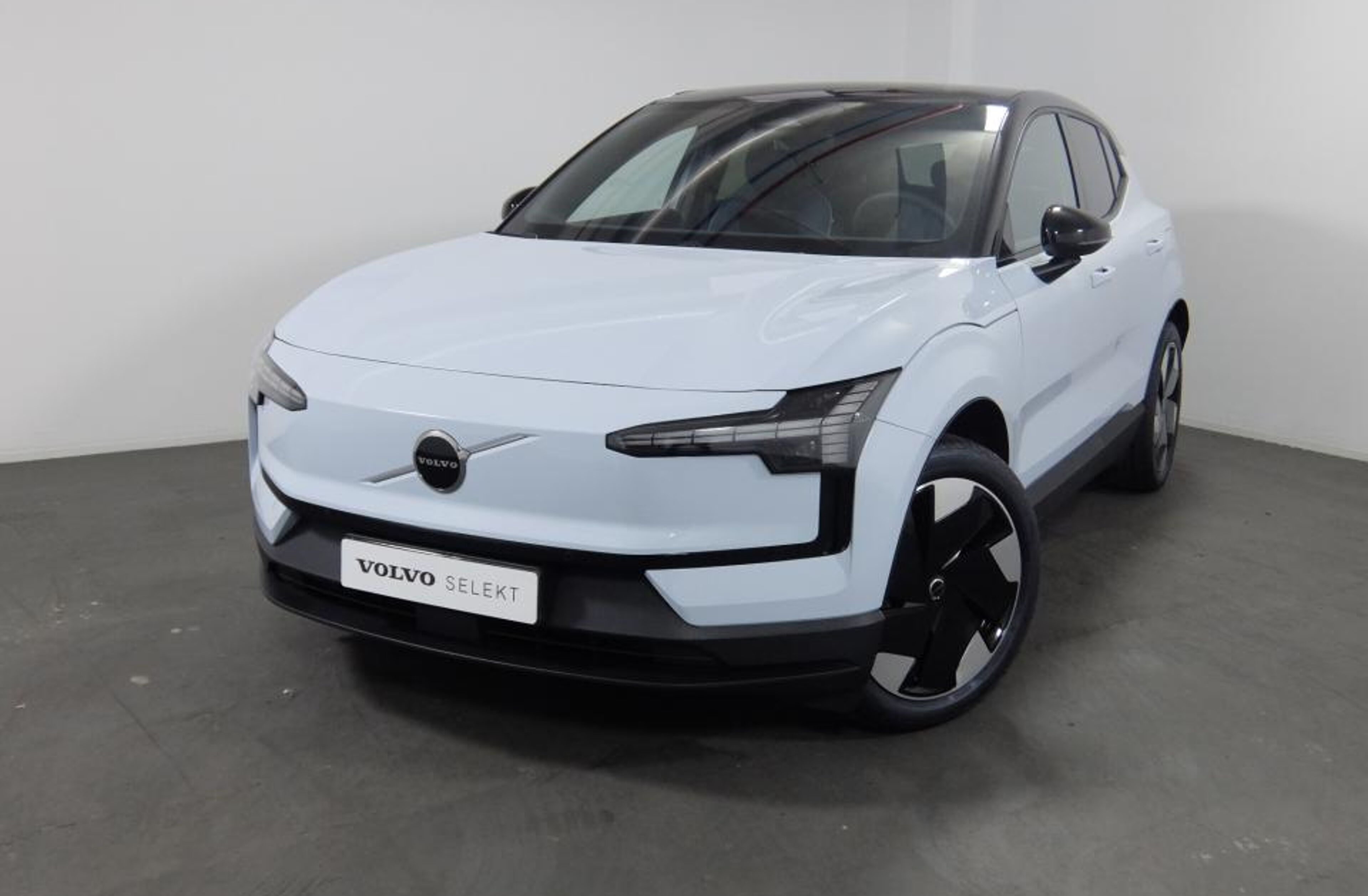 VOLVO EX30 69 kWh Single Motor Exten Range 272 Plus