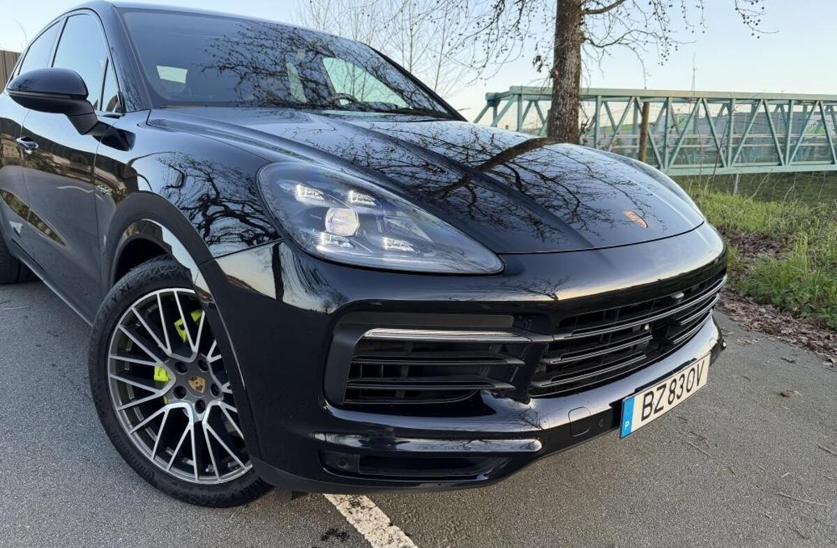 PORSCHE Cayenne E-Hybrid