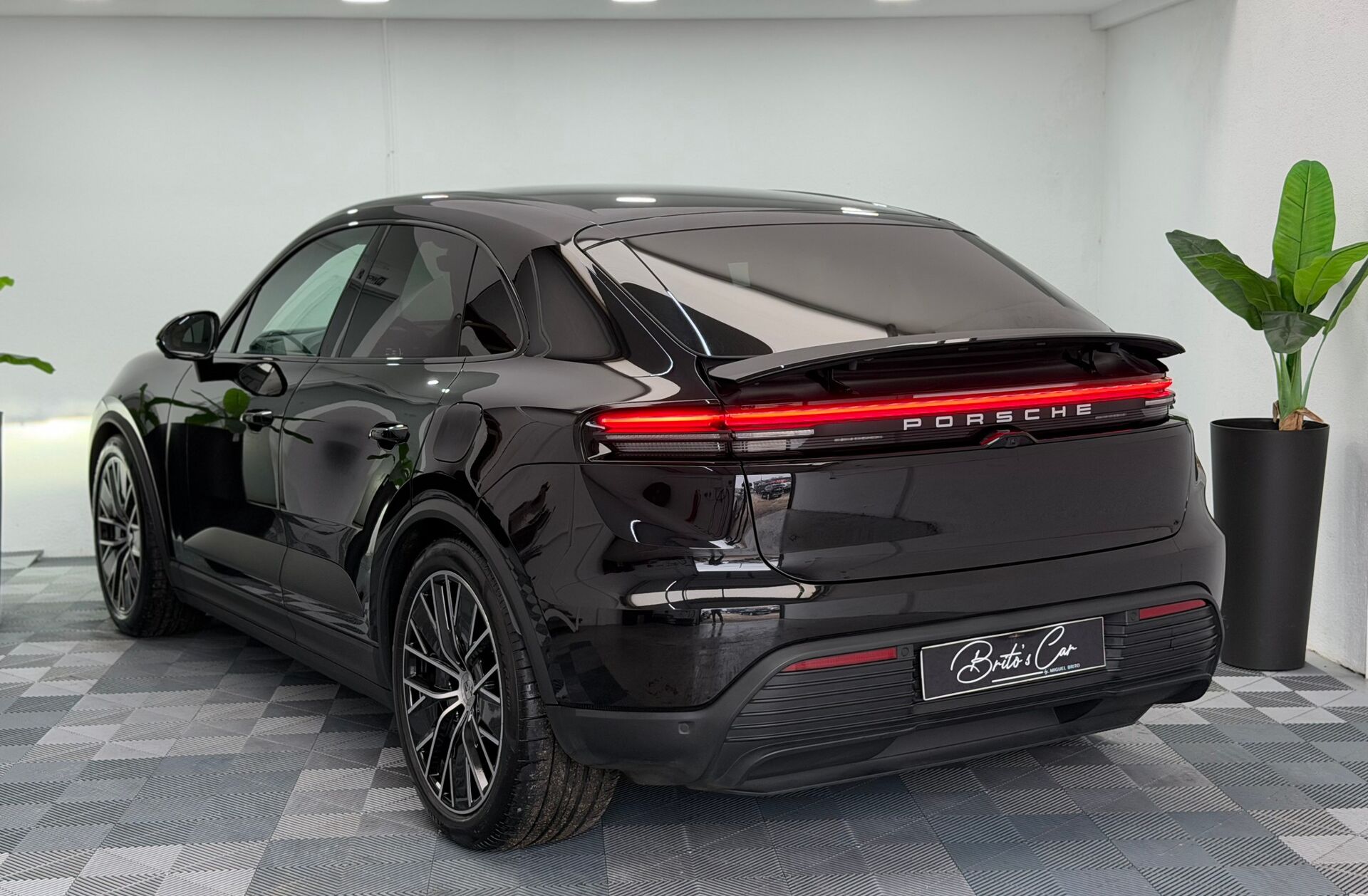 PORSCHE Macan Macan