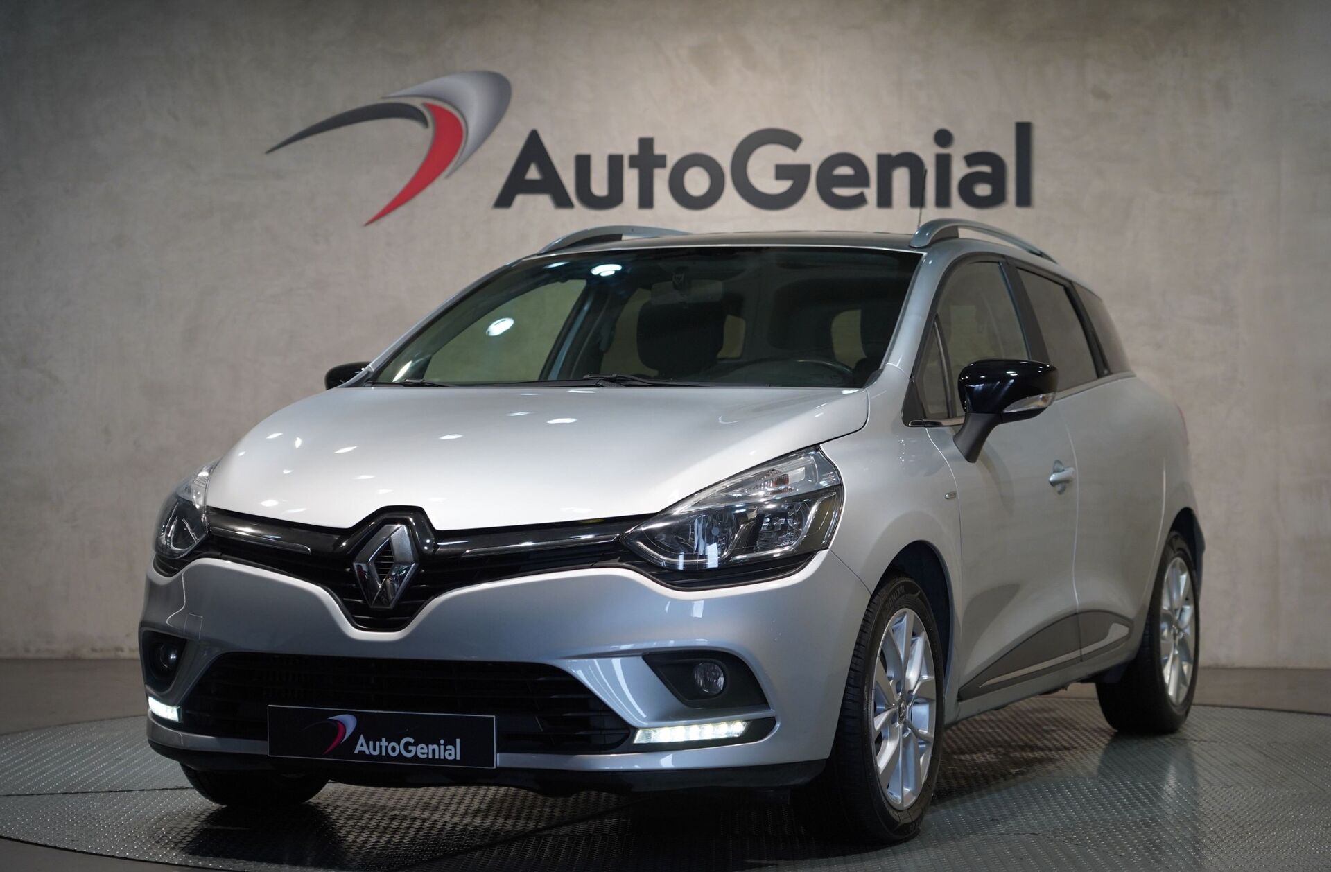 RENAULT Clio ST 0.9 TCe Limited