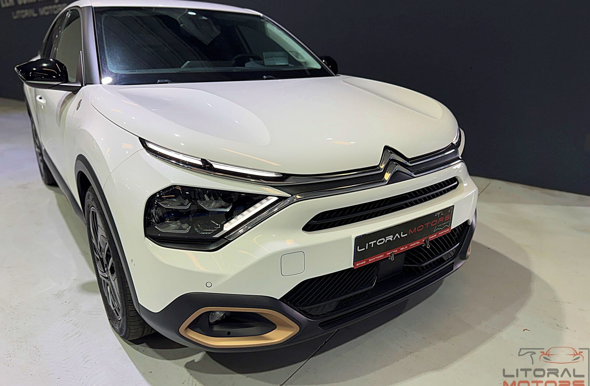 CITROEN C4 1.2 PureTech Plus EAT8